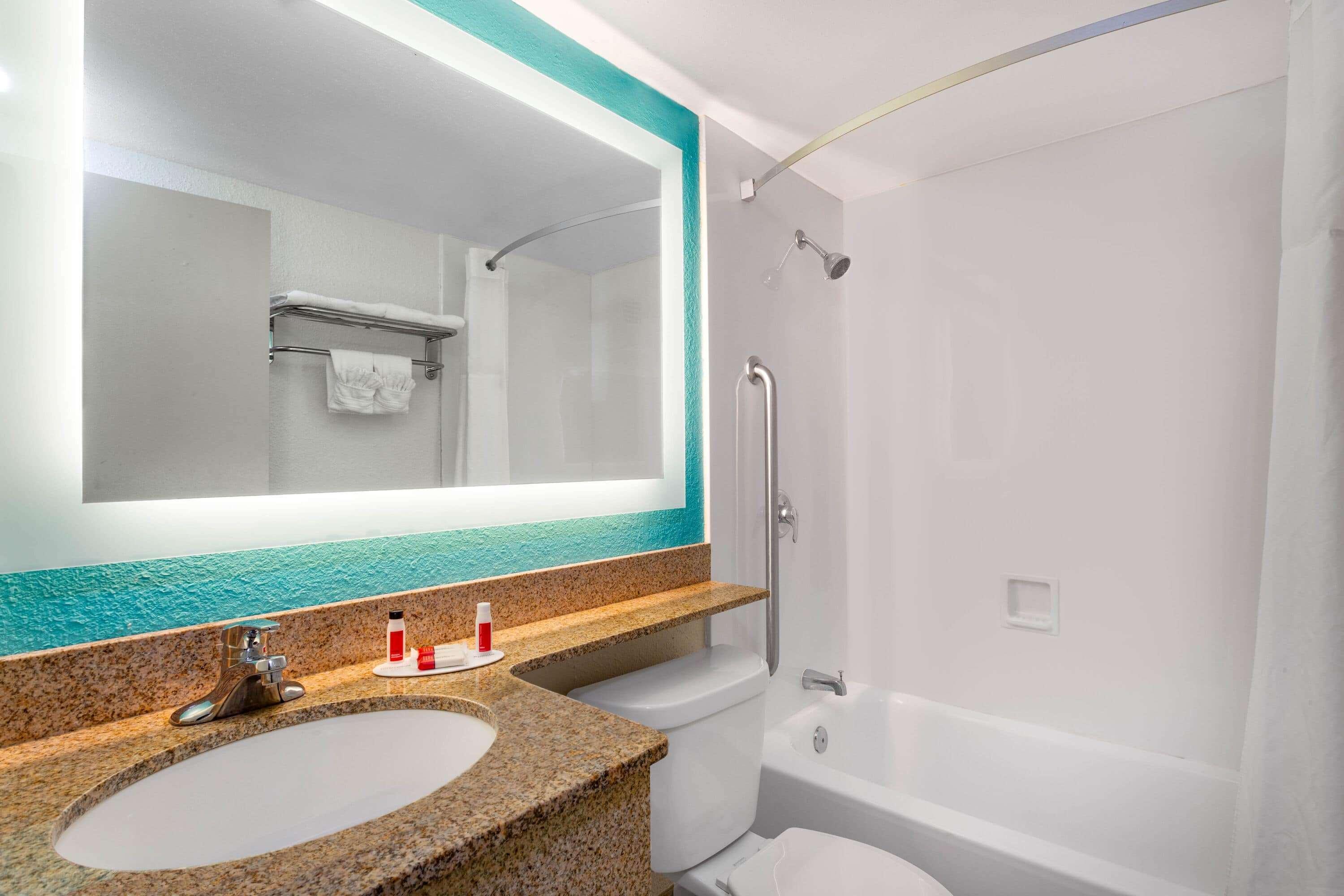 Howard Johnson By Wyndham Bangor Ngoại thất bức ảnh