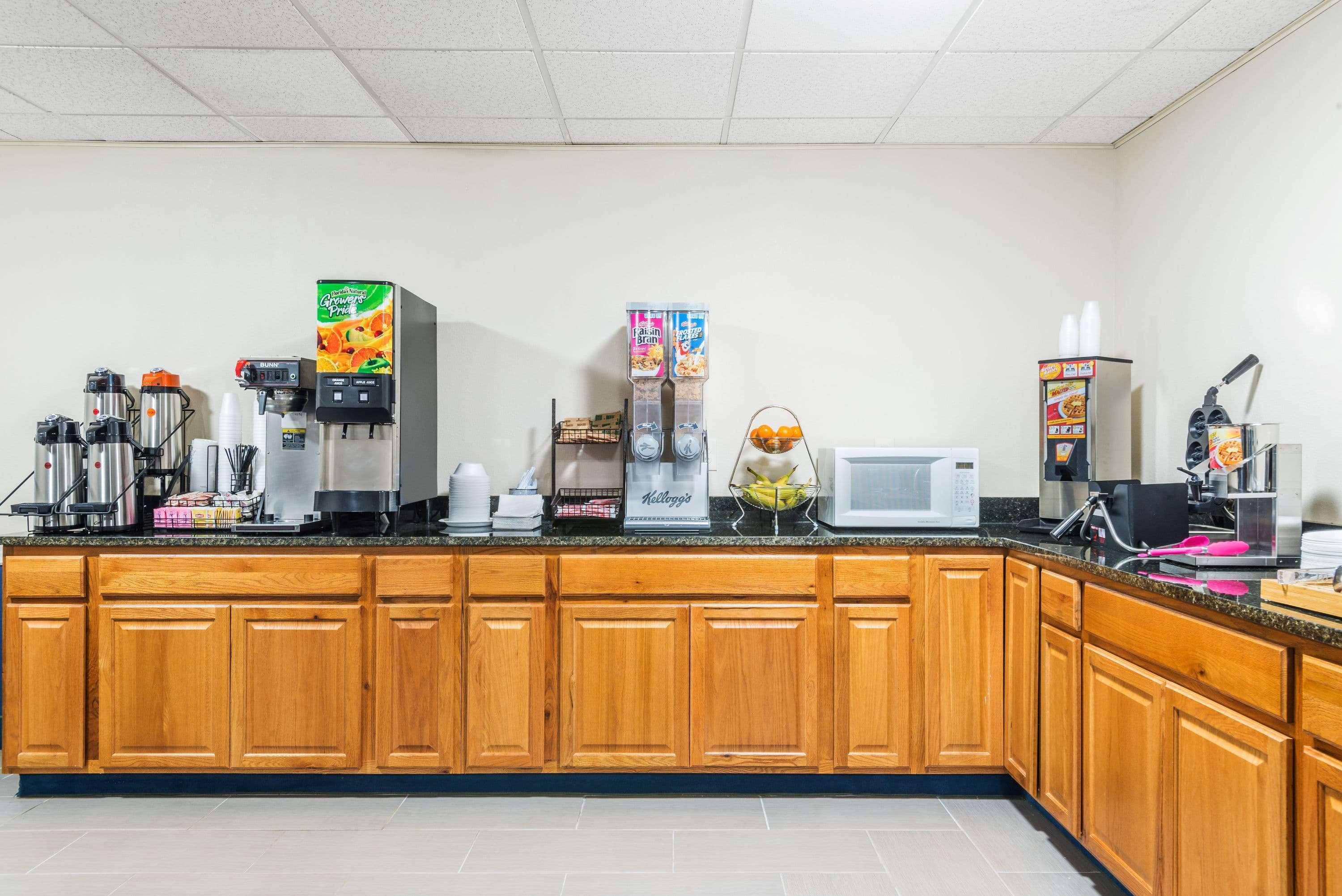 Howard Johnson By Wyndham Bangor Ngoại thất bức ảnh