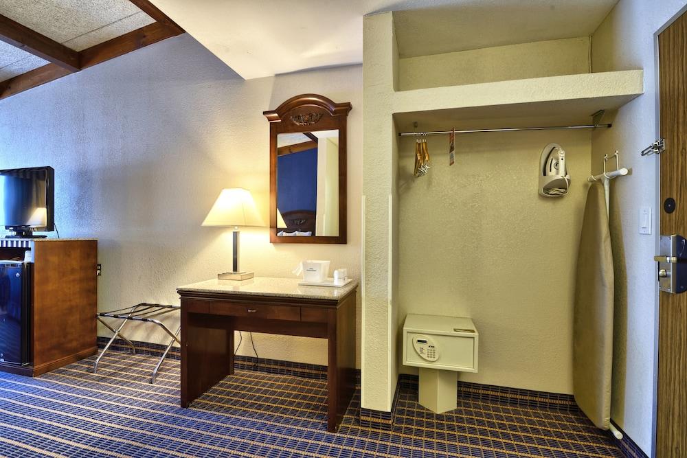 Howard Johnson By Wyndham Bangor Ngoại thất bức ảnh